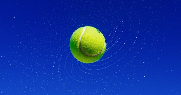 テニス初心者のボールが飛びすぎる原因